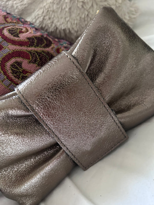 “Bow” bag