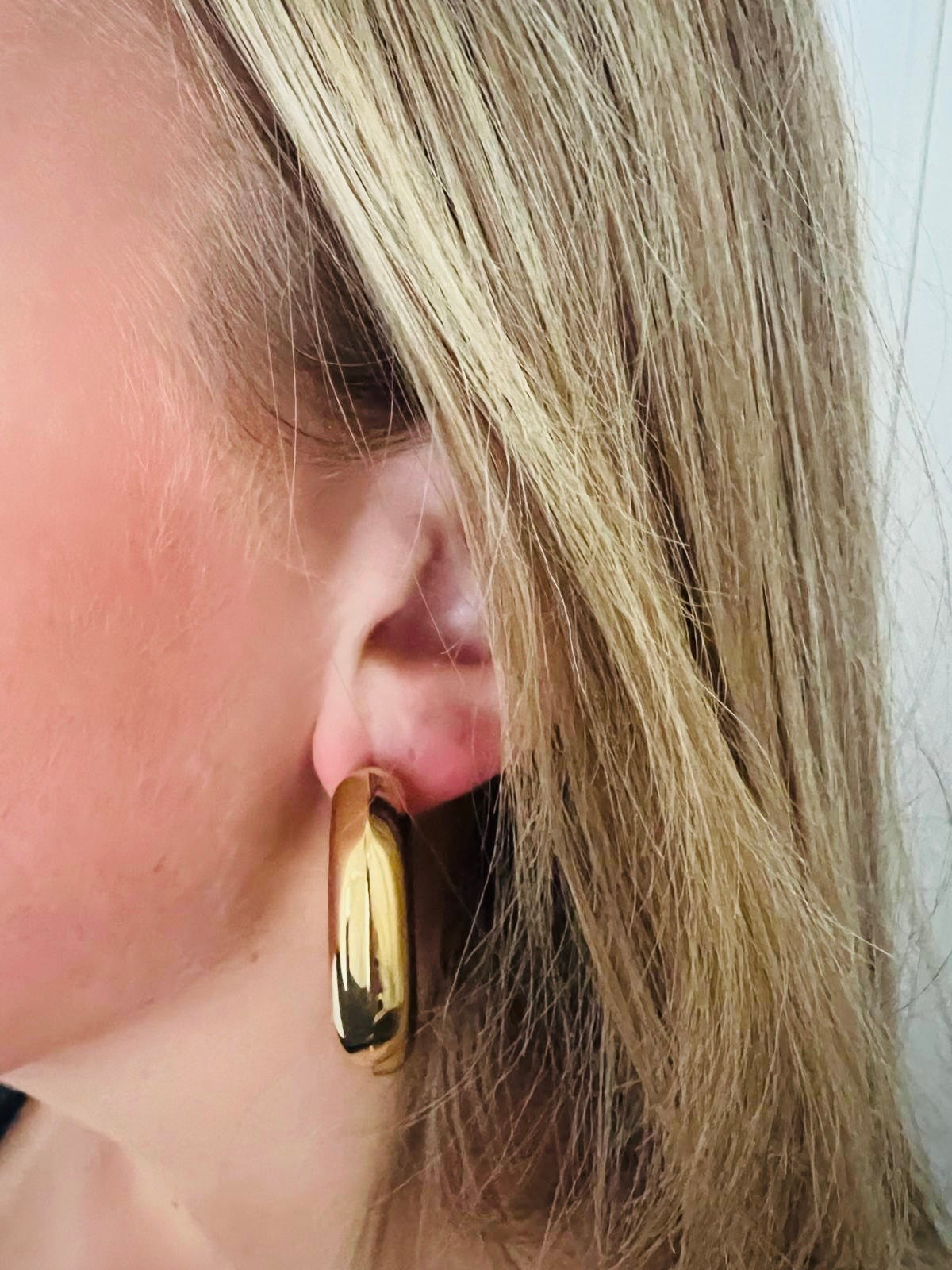 'Basic hoop' oorbellen
