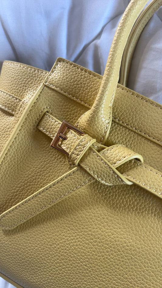“Jassy” tas geel