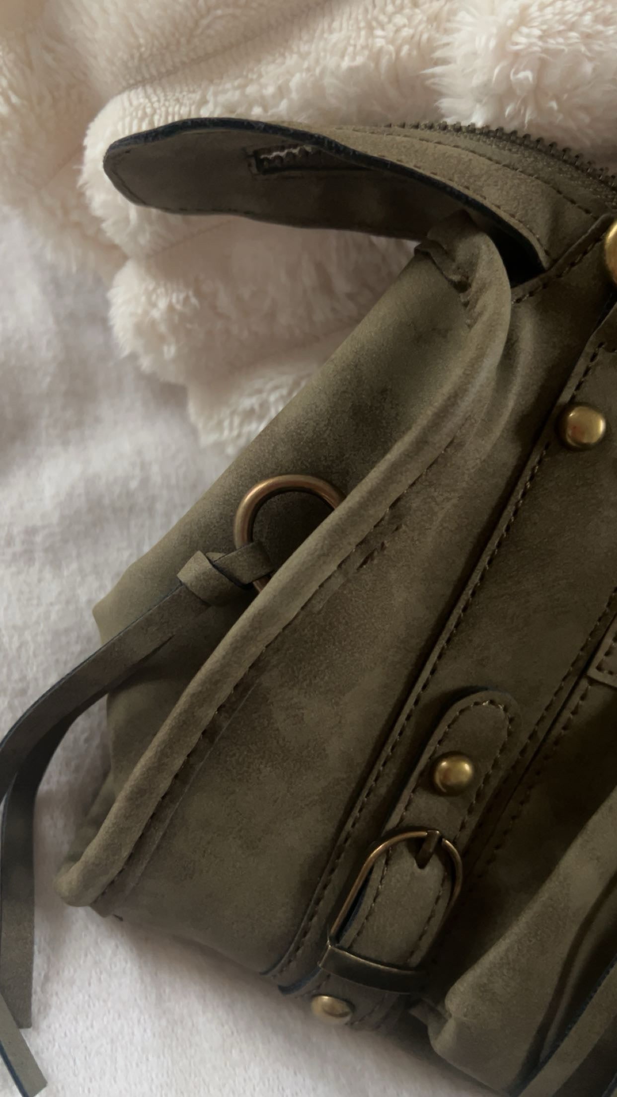 “Claire” citybag green