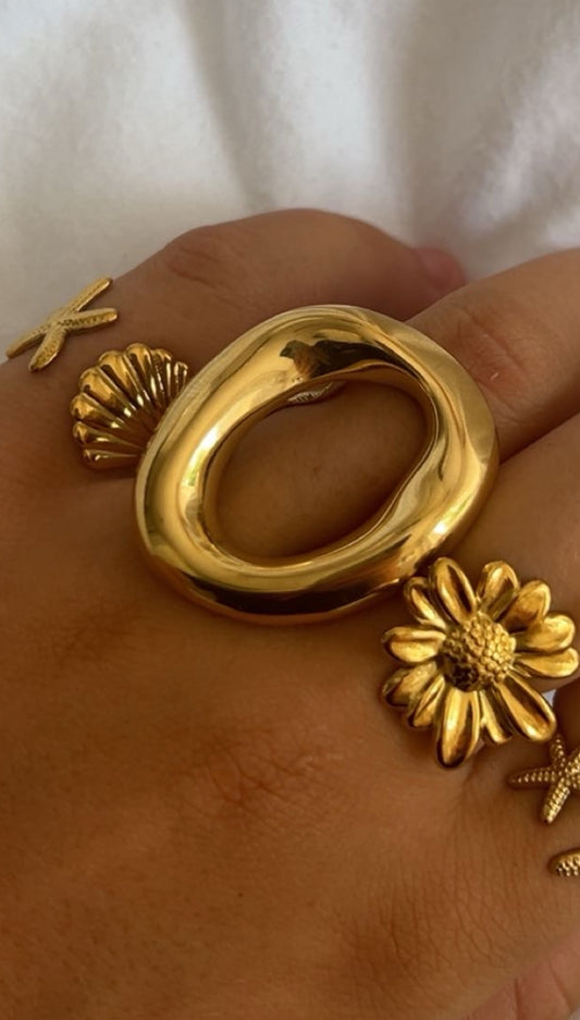 Statement' ring