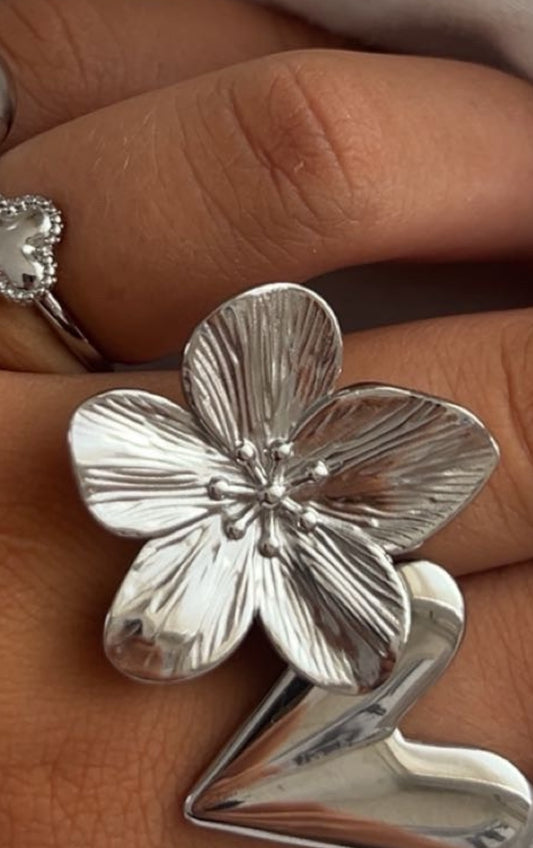 Flower' ring