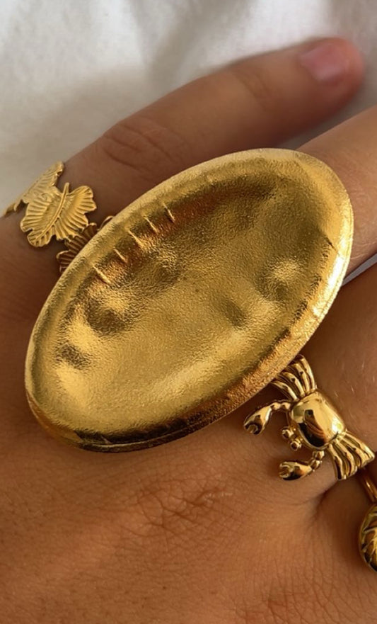 Oval' ring