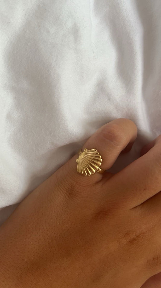 'Shellie' ring