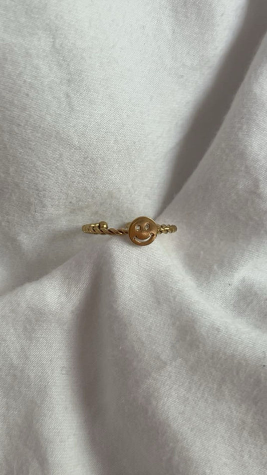 'Smiley' ring