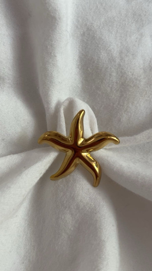 'Mega seastar' ring