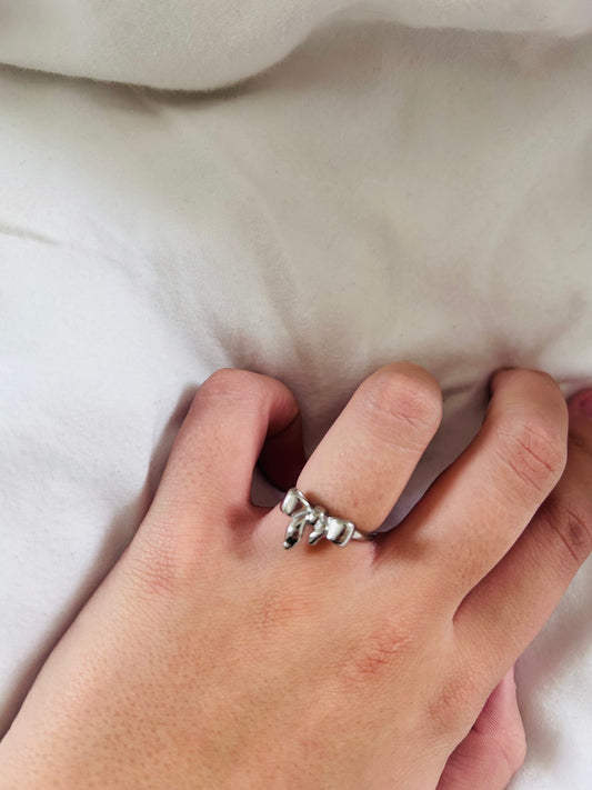 'Bowie' ring