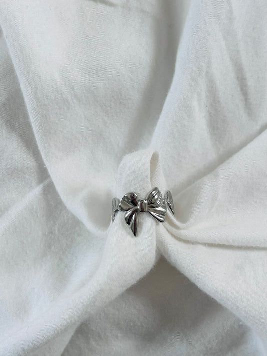 'strik' ring