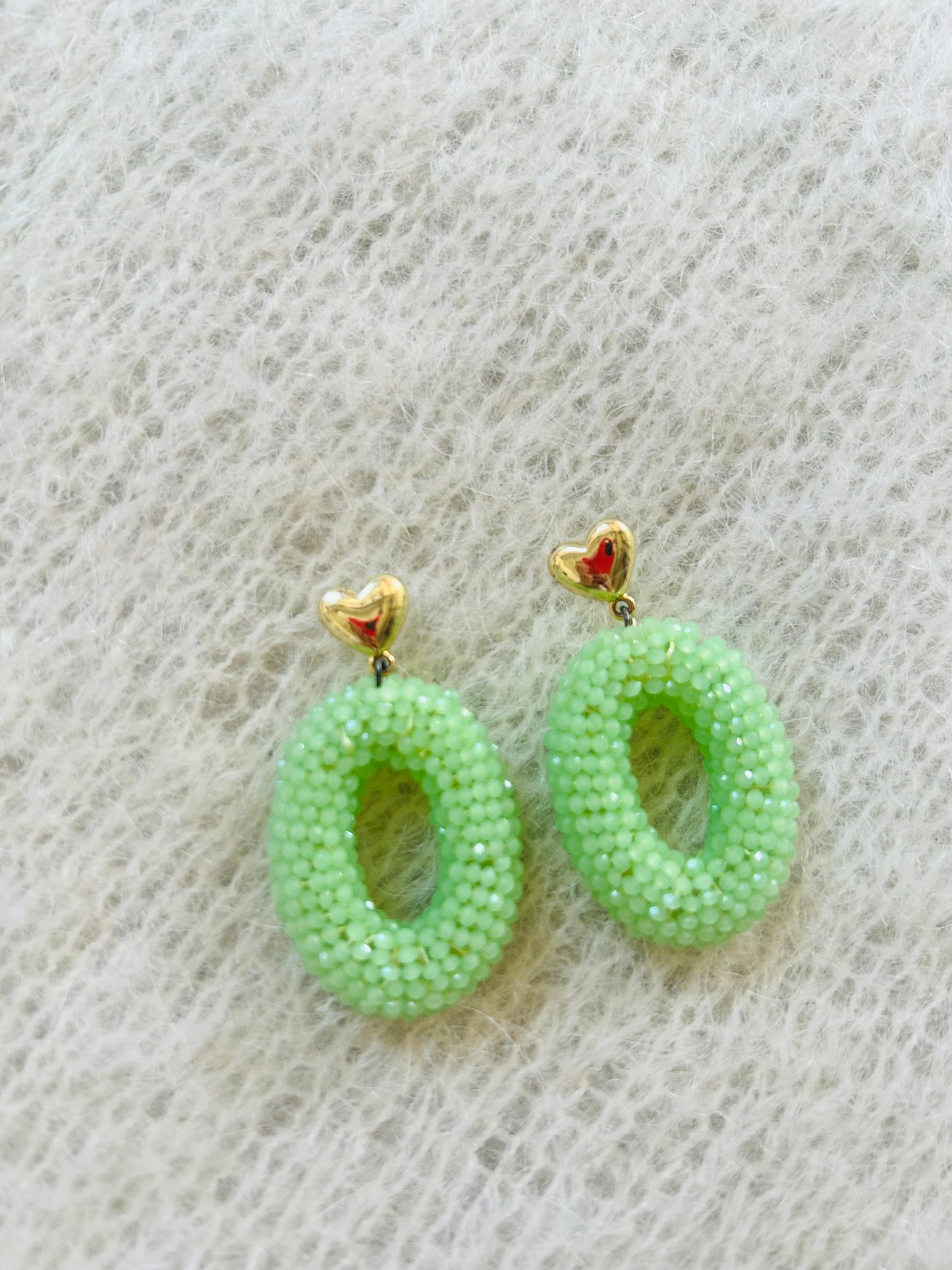 ‘Spring green’ oorbellen