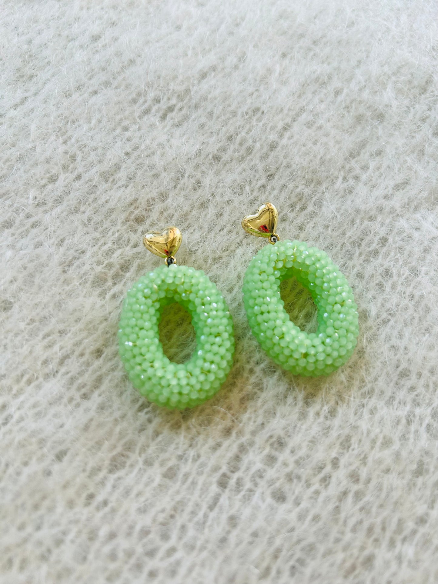 ‘Spring green’ oorbellen