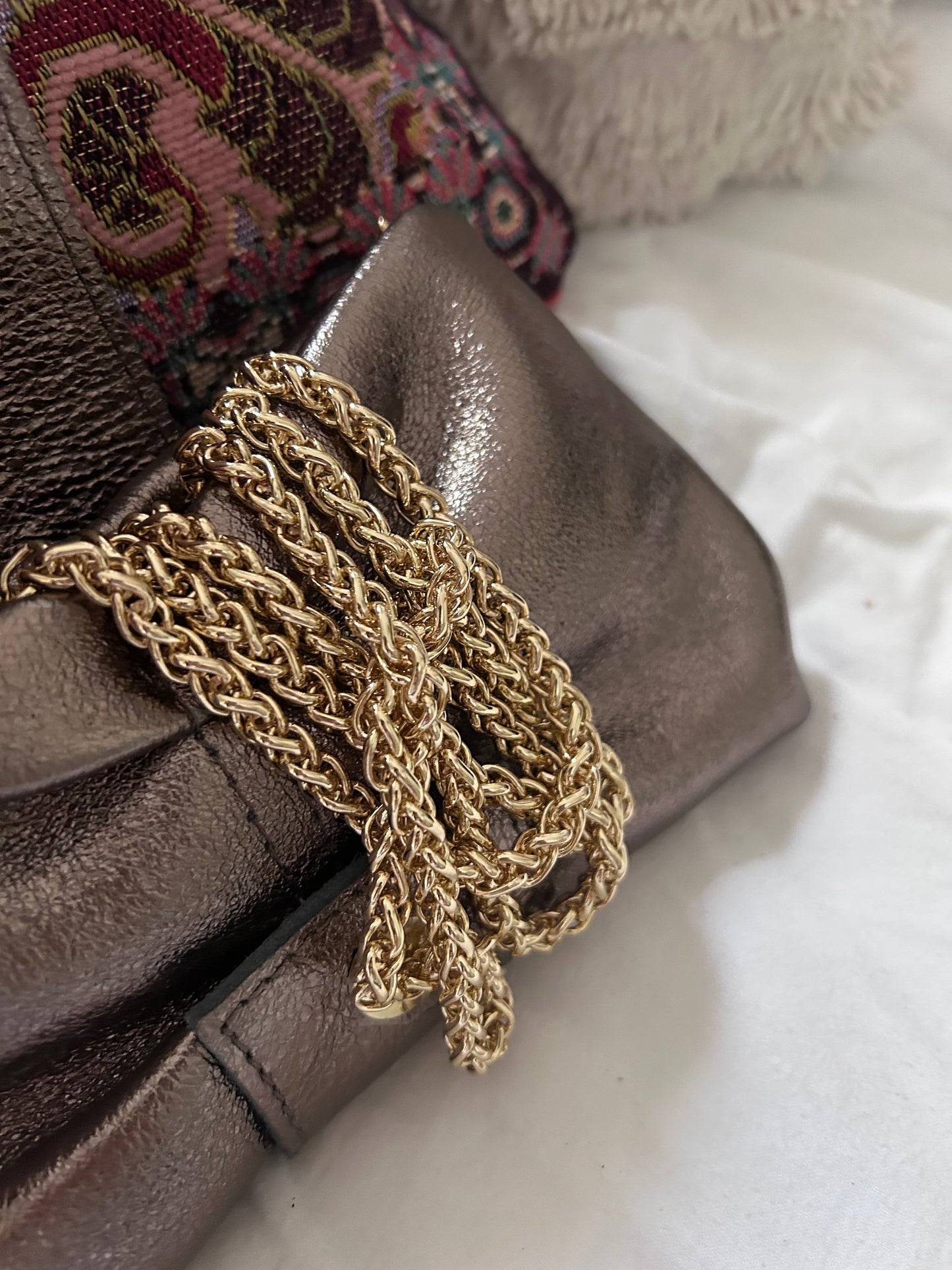 “Bow” bag