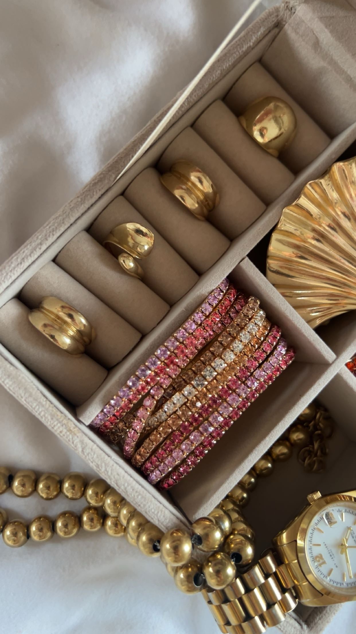 “Velvet bow” jewellery case