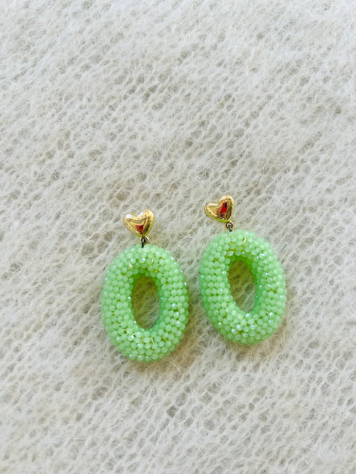 ‘Spring green’ oorbellen