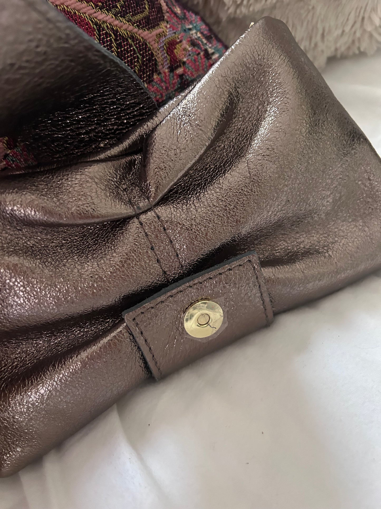 “Bow” bag